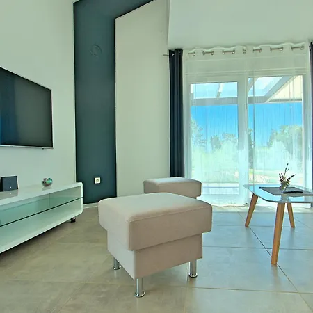 Vila Crystallina *