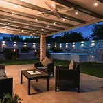 Villa Crystallina *
