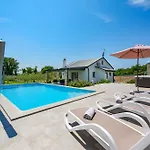 Crystallina * Umag