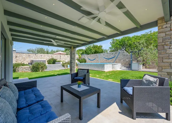 Crystallina * Ουμάγκ